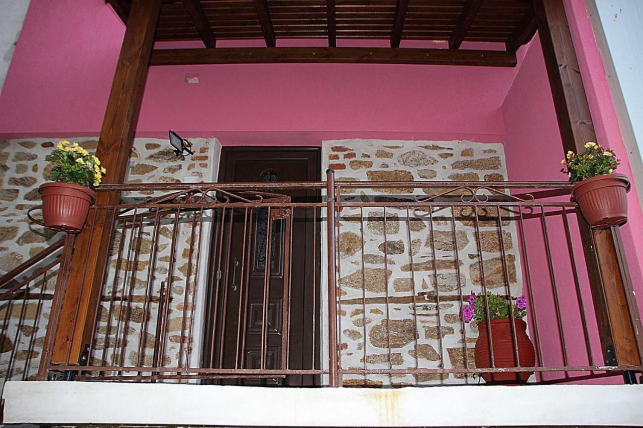 Traditional House "Plystario" Arnaía Exterior foto